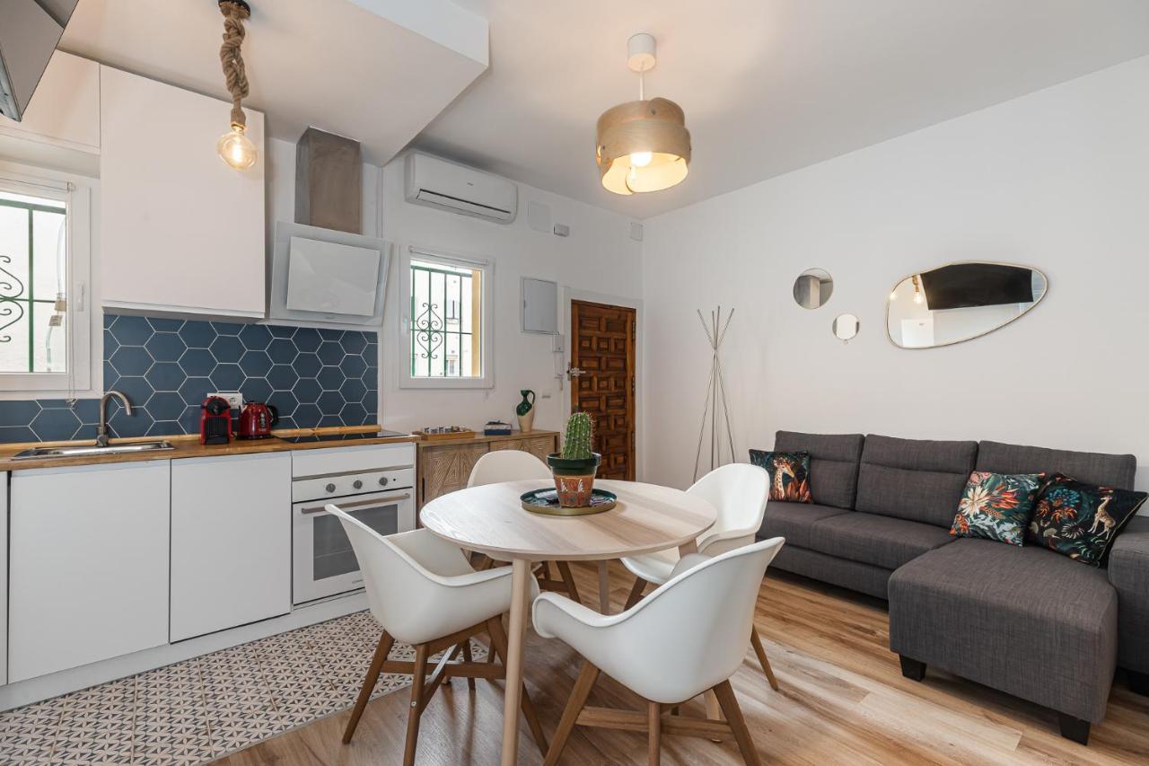 Bnbholder Friendly La Latina Apartment Madrid Exterior photo